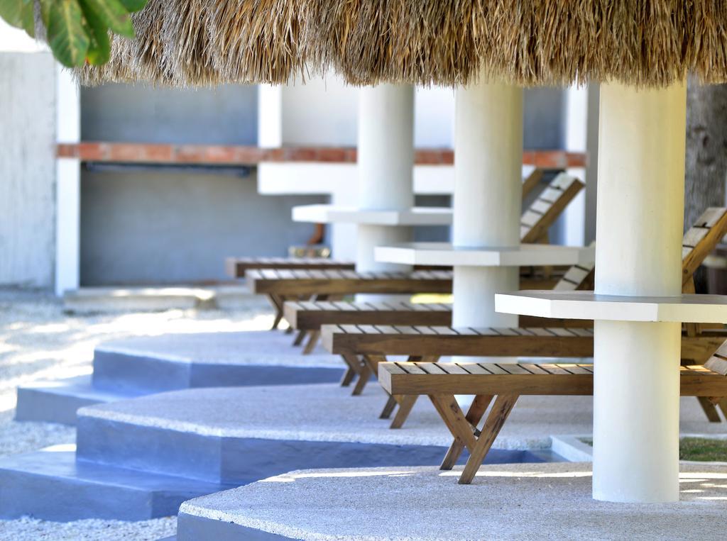 Allure Badian Beach Villa Exterior foto